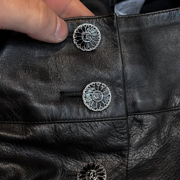 Chanel FW06 Runway Black Leather CC Buttons Mini Skirt - Picture 5 of 8